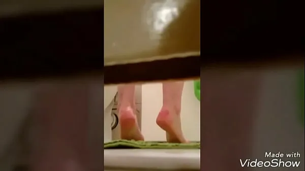 Besar Voyeur twins shower roommate spy Video saya