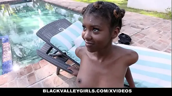 大きなBlackValleyGirls-Hot Ebony Teen（Daizy Cooper）Fucks Swim Coach私の動画