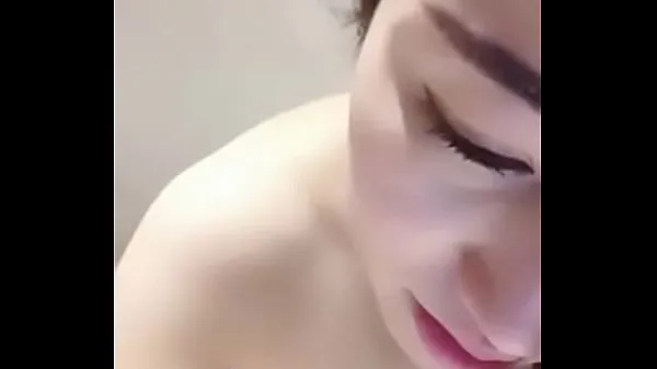 बड़े Mobile phone live broadcast hairless young woman anchors in the bathtub props vibrating egg masturbation show-plus prestige nb77188 मेरे वीडियो
