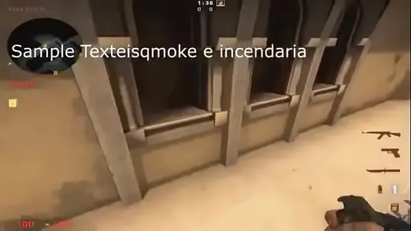 Gros mâle velu apprend à faire de la fumée sur la base du cgo miragemes vidéos