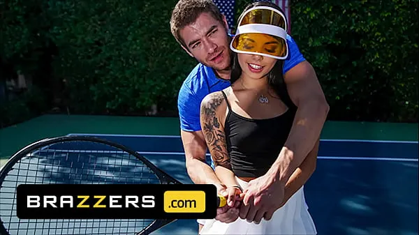 Big Xander Corvus) Massages (Gina Valentinas) Foot To Ease Her Pain They End Up Fucking - Brazzers my Videos