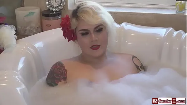 Trans stepmom Isabella Sorrenti anal fucks stepson مقاطع الفيديو الخاصة بي كبيرة