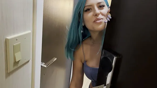 Besar Casting Curvy: Blue Hair Thick Porn Star BEGS to Fuck Delivery Guy Video saya