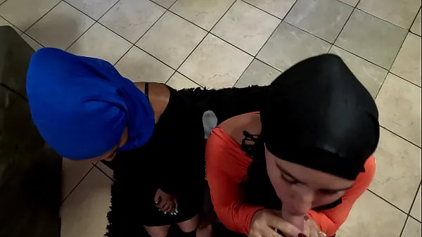 Store Acting like Muslim women, sucking cock with hijabs on our heads, cum facialmine videoer